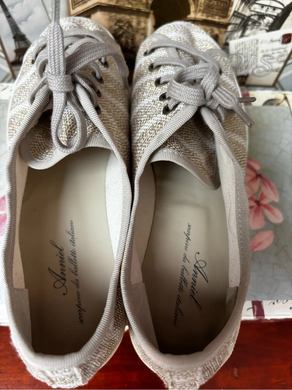Anniel Soft Gold Metallic Striped Jute Woven Lace Up Flat Shoes. Size 9